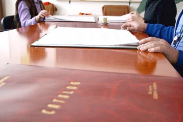 Elevul de la Școala Gimnazială Nicolae Titulescu, care și-a înjunghiat colegul, transferat